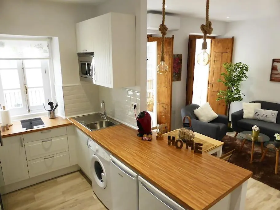 Apartamento 'Mini Jungle' En El Corazon De Cádiz